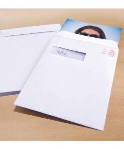 Akte envelop met venster Raadhuis 229x324mm C4 wit met      plakstrip doos a 250 stuks