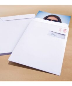 Akte envelop met venster Raadhuis 229x324mm C4 wit met      plakstrip doos a 250 stuks