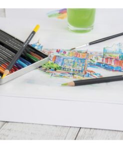 behouden zowel droog als nat hun intensieve en briljante kleur. Breukvast en makkelijk te slijpen. Ook te gebruiken op leisteen en kunststof. In bliketui met 12 potloden.