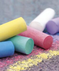 kartonetui en emmer. Kleine kinderen kunnen hiermee met veel plezier en gemak de mooiste creaties maken. Emmer /draagbak met 100 krijtjes. Kleuren assorti. Dit krijt is klimaatneutraal geproduceerd.