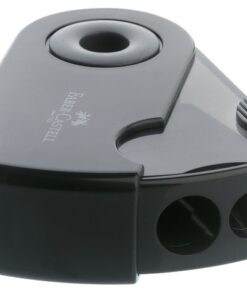 Puntenslijper Twin Sleeve. Ergonomische kwaliteits puntenslijper met opvangbakje. Voor kleur en grafiet potloden. Schone en eenvoudige werking. Geschikt voor alle standaard maten en Jumbo potloden. Met veiligheidsschroef. Kleur zwart.