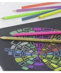 4 pastel en 4 metallic kleuren.