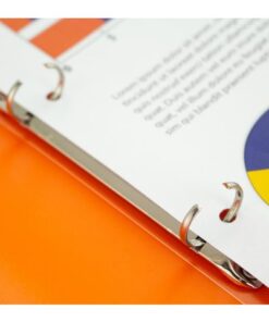 A4 formaat. Vervaardigd van PP. Het 2-rings O-mechaniek heeft een capaciteit van 16 mm en is geklonken in de rug. Transparant oranje