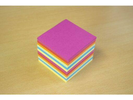 Memokubus met inhoud Kangaro 9,5x9,5x9,5cm 700 vel assorti kleuren