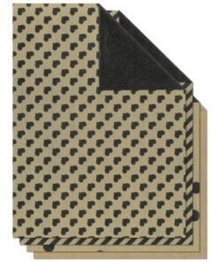Verpak uw cadeaus snel en stijlvol in mooi Kangaro cadeaupapier van heerlijk kraft papier. De trendy designs geven uw cadeau al voor het uitpakken een heel bijzonder en persoonlijke touch. Assorti patronen en kleuren in mooi kraft papier voor diverse gelegenheden. Afmeting per rol 70 x 200 cm. 60 rol in handige displaydoos.