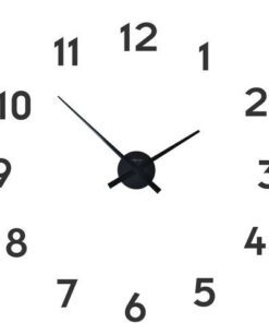 De NeXtime Small Hands Zwart wandklok is veelzijdig en minimalistisch. Deze eigentijdse klok heeft een eenvoudig en opvallend design en brengt zowel functionaliteit als stijl in uw interieur. Afm. 48cm