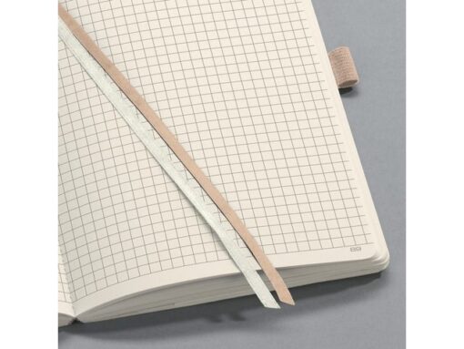 Sigel Notitieboek Conceptum A4 Beige 5mm ruit softcover.          Genummerde pagina's, inhoudsopgave, sluiting d.m.v.