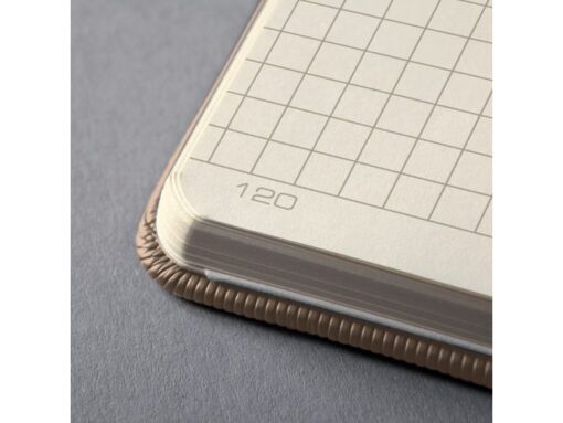 Sigel Notitieboek Conceptum A4 Beige 5mm ruit hardcover.          Genummerde pagina's, inhoudsopgave, sluiting d.m.v.