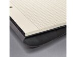 Sigel Schrijfblok Conceptum A5 zwart 5mm ruit softcover. 120      pagina's 80 grams chamoiskleurig papier. Met quickpocket.