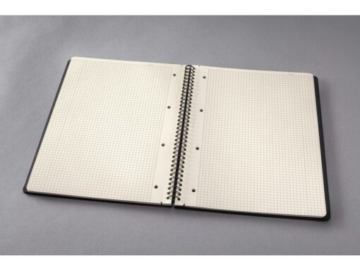 Sigel Notitieblok Conceptum A4 zwart 5mm ruit hardcover. 160      pagina's 80 grams chamoiskleurig papier. Met quickpocket.