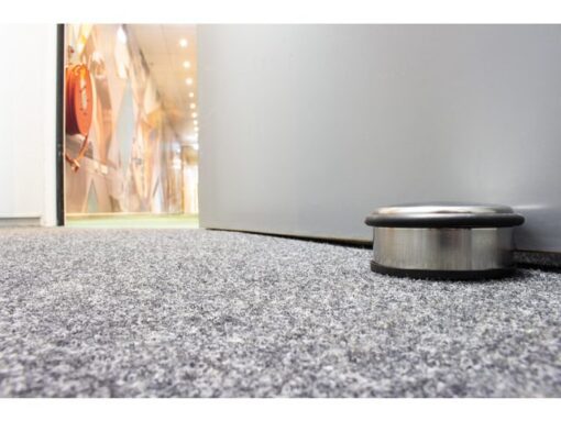 Kangaro KTC Deurstopper Kangaro metaal, laag, chroom, 1250 gram,        afmeting: Ø10x4,5cm hoog