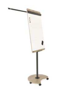 aangezien het oppervlak hierdoor kan worden beschadigd. Bord is voorzien van een papierklem over de volledige breedte waarin een flipoverblok geklemd kan worden. Let op: blok niet inbegrepen. Inclusief 2 uitschuifbare zijarmen om meerdere papiervellen tegelijk weer te geven in uw presentaties. Inclusief penhouder. NATURAL whiteboards combineren perfect met alle soorten omgevingen en geven een modern
