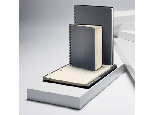 Sigel Notitieblok Conceptum A5 zwart 5mm ruit hardcover. 160      pagina's 80 grams chamoiskleurig papier. Met quickpocket.