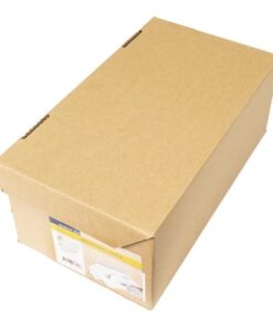 een lijmlaag die met een papieren strook is afgedekt. Na het verwijderen van de strook en het aandrukken van de klep is de envelop permanent gesloten. Formaat 114x162mm