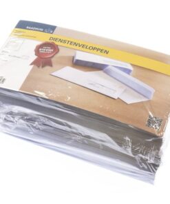 een lijmlaag die met een papieren strook is afgedekt. Na het verwijderen van de strook en het aandrukken van de klep is de envelop permanent gesloten. Formaat 110x220mm