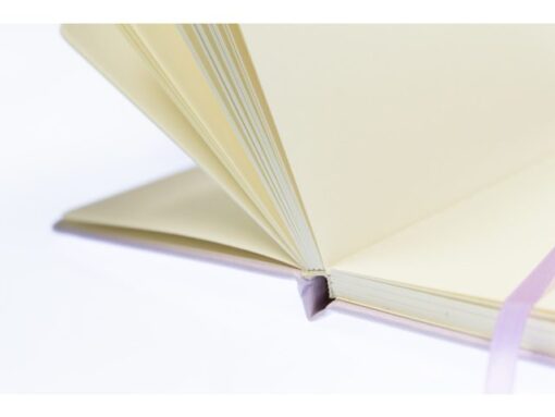 Kangaro KTC Schetsboek Kangaro A6 violet PU hardcover 80 blad 140 grams roomwit papier met elastiek en lint