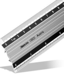 Zilverkleurig geanodiseerd aluminium liniaal met antislip rubberen inzet aan de onderkant om glijden te voorkomen. Schaalverdeling 20 cm / 8inch. Aan beide zijden facet geslepen om het vegen van de lijnen te voorkomen. Plasticvrij verpakt in beschermende kartonnen hoes.