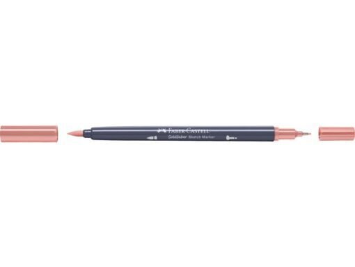 Sketchmarker op alcoholbasis. Marker is voorzien van twee punten: een zachte, flexibele penseelpunt voor grote vlakken en variabele lijndiktes en een finelinerpunt met metalen behuizing (0,6mm) voor contouren en details. Inkt is veegvast, waterbestendig en droogt snel. Hoge dekking door herhaaldelijk aanbrengen van de kleuren en streeploos te blenden. De doppen en de houder zijn gemaakt van 100% gerecycled materiaal en kunnen kleurvariaties vertonen door de productie. Kleur 131 coral.