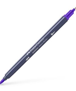 Sketchmarker op alcoholbasis. Marker is voorzien van twee punten: een zachte, flexibele penseelpunt voor grote vlakken en variabele lijndiktes en een finelinerpunt met metalen behuizing (0,6mm) voor contouren en details. Inkt is veegvast, waterbestendig en droogt snel. Hoge dekking door herhaaldelijk aanbrengen van de kleuren en streeploos te blenden. De doppen en de houder zijn gemaakt van 100% gerecycled materiaal en kunnen kleurvariaties vertonen door de productie. Kleur 136 purple violet.
