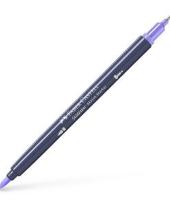 Sketchmarker op alcoholbasis. Marker is voorzien van twee punten: een zachte, flexibele penseelpunt voor grote vlakken en variabele lijndiktes en een finelinerpunt met metalen behuizing (0,6mm) voor contouren en details. Inkt is veegvast, waterbestendig en droogt snel. Hoge dekking door herhaaldelijk aanbrengen van de kleuren en streeploos te blenden. De doppen en de houder zijn gemaakt van 100% gerecycled materiaal en kunnen kleurvariaties vertonen door de productie. Kleur 196 lavender light.