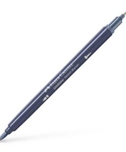 Sketchmarker op alcoholbasis. Marker is voorzien van twee punten: een zachte, flexibele penseelpunt voor grote vlakken en variabele lijndiktes en een finelinerpunt met metalen behuizing (0,6mm) voor contouren en details. Inkt is veegvast, waterbestendig en droogt snel. Hoge dekking door herhaaldelijk aanbrengen van de kleuren en streeploos te blenden. De doppen en de houder zijn gemaakt van 100% gerecycled materiaal en kunnen kleurvariaties vertonen door de productie. Kleur 243 cold grey XIII.
