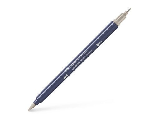 Sketchmarker op alcoholbasis. Marker is voorzien van twee punten: een zachte, flexibele penseelpunt voor grote vlakken en variabele lijndiktes en een finelinerpunt met metalen behuizing (0,6mm) voor contouren en details. Inkt is veegvast, waterbestendig en droogt snel. Hoge dekking door herhaaldelijk aanbrengen van de kleuren en streeploos te blenden. De doppen en de houder zijn gemaakt van 100% gerecycled materiaal en kunnen kleurvariaties vertonen door de productie. Kleur 272 warm grey III.