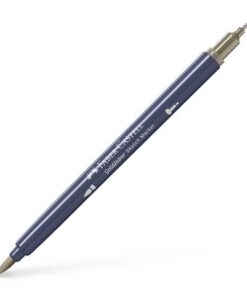 Sketchmarker op alcoholbasis. Marker is voorzien van twee punten: een zachte, flexibele penseelpunt voor grote vlakken en variabele lijndiktes en een finelinerpunt met metalen behuizing (0,6mm) voor contouren en details. Inkt is veegvast, waterbestendig en droogt snel. Hoge dekking door herhaaldelijk aanbrengen van de kleuren en streeploos te blenden. De doppen en de houder zijn gemaakt van 100% gerecycled materiaal en kunnen kleurvariaties vertonen door de productie. Kleur 274 warm grey V.