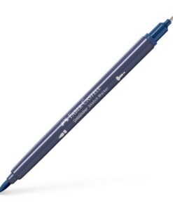 Sketchmarker op alcoholbasis. Marker is voorzien van twee punten: een zachte, flexibele penseelpunt voor grote vlakken en variabele lijndiktes en een finelinerpunt met metalen behuizing (0,6mm) voor contouren en details. Inkt is veegvast, waterbestendig en droogt snel. Hoge dekking door herhaaldelijk aanbrengen van de kleuren en streeploos te blenden. De doppen en de houder zijn gemaakt van 100% gerecycled materiaal en kunnen kleurvariaties vertonen door de productie. Kleur 450 indigo.
