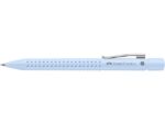 Vulptlood Grip 2010 zorgt voor uren onvermoeibaar schrijven dankzij de ergonomische driehoekige vorm en het uitgebalanceerde gewicht. Het vulpotlood is voorzien van breukvaste stift voor het beste schrijfresultaat. Schrijfbreedte: 0.5mm. Het potlood beschikt over een extra lange gum, verborgen onder de dop. De soft-gripzone zorgt voor een veilige en slipvrije grip. Het potlood kan worden nagevuld met potloodstiften en gummen. Kleur sky blue.