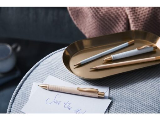 Grafietpotlood Faber-Castell Urban pale rose