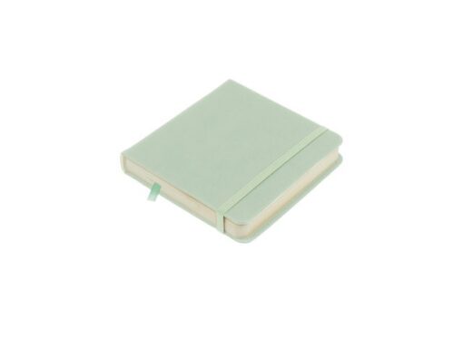 Schetsboek Kangaro 12x12cm mint PU hardcover 80 blad 140    grams roomwit papier met elastiek en lint