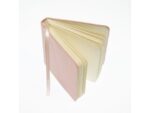 Schetsboek Kangaro 12x12cm oud roze PU hardcover 80 blad    140 grams roomwit papier met elastiek en lint