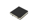 Schetsboek Kangaro 12x12cm zwart PU hardcover 80 blad 140   grams roomwit papier met elastiek en lint
