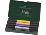Inkttekeningen hebben een zeer lange artistieke traditie. Het is altijd een interessant medium geweest voor kunstenaars en grafici, het geeft tekeningen expressie en duurzaamheid en kan ook worden gecombineerd met vele andere tekentechnieken. Faber-Castell heeft alle voordelen van tekeninkt gecombineerd met de voordelen van een moderne, gemakkelijk te gebruiken multifunctionele marker - de Pitt Artist Pen duo marker. De gepigmenteerde en zeer lichtechte tekeninkt is ideaal voor schetsen, tekeningen, lay-outs, modeontwerp en illustratie. Doordat deze marker 2 punten heeft maakt het de mogelijkheden eindeloos. De brushpunt is fijn en flexibel en uitermate geschikt voor artistieke werken terwijl je de andere in metaal gevatte punt (0.8mm) juist kunt gebruiken voor meer gedetailleerde tekeningen en schetsen. De permanente inkt is waterproof en drukt niet door het papier. Inhoud Fasion set 5 stuks. Kleurnummers: 107, 132, 136, 272, 199.