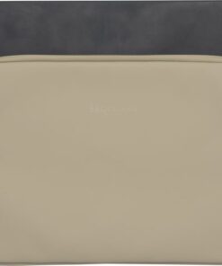 waardoor het als geheel dus niet volledig waterdicht is. Gewicht 305 gram. Materiaal: 100% PET polyester van gerecyclede plastic flessen. Kleur beige.