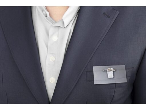 Naambadge Kangaro 40x75mm doos a 24 stuks met clip, speld   en insteekkaartjes wit