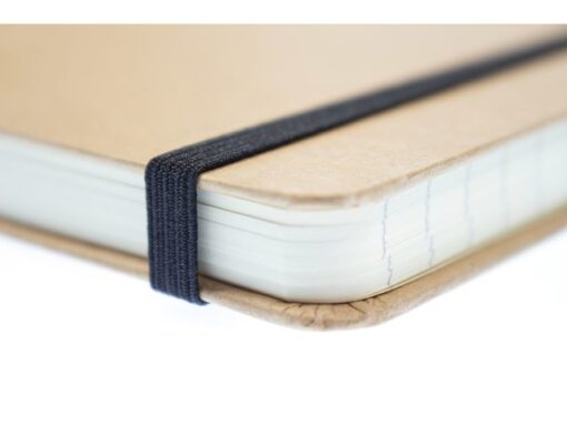 Notitieboek Kangaro A6 kraft lijn HC 96 vel 80 grams        roomwit met elastiek, lint en penlus