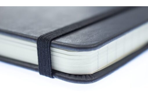 Notitieboek Kangaro A6 zwart lijn PU HC 96 vel 80 grams     roomwit met elastiek, lint en penlus