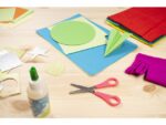 Schaar Westcott  Kids 13cm RH kunstst. ronde punt roze in   zak