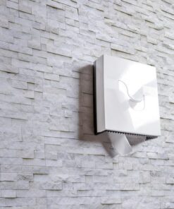 voorzien van Flutech® technologie. Zodra het toilet is doorgespoeld