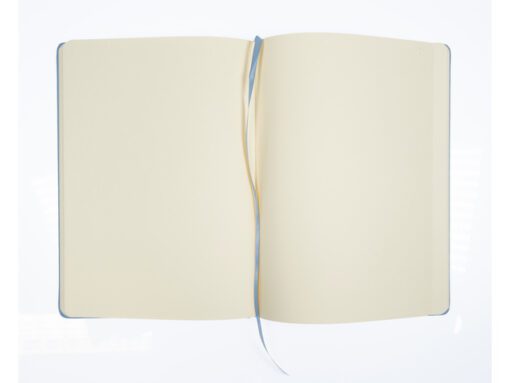 Schetsboek Kangaro A4 sky blue PU HC 80 vel 140gr roomwit   met elastiek en lint