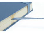 Schetsboek Kangaro A4 sky blue PU HC 80 vel 140gr roomwit   met elastiek en lint