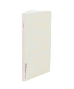Schrift ECOLOGIQUE. Formaat A4 geniet met ecocover. Inhoud 48 vel 90 grams papier met ruit 5mm. De Ecologique serie bestaat uit zorgvuldig geselecteerde materialen om de CO2-voetdruk te verkleinen. Het papier en karton is gerecycled of recyclebaar en de gebruikte inkten zijn op waterbasis en zo natuurlijk mogelijk. Krimp a 2 stuks kleuren blauw en groen.