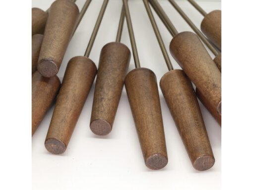 Grote wandklok - 58cm - Stille klok -Walnoot hout - NeXtime "Plug-Inn"