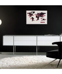 en veranderen de overige tijden automatisch mee. Deze klok werkt op netstroom. Reist u veel of doet u veel zaken in het buitenland' Dan is dit een ideale klok voor aan de wand in uw huis of op kantoor. Afm. 55x36cm