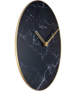 gemaakt van glas en metaal. Het glas in combinatie met de gouden wijzers en rand creërt een elegante uitstraling. Met deze klok is de marmer trend makkelijk terug te brengen in het interieur. De klok is stil en werkt op 1x AA batterij (niet inbegrepen).