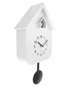 5 cm ) is een speelse draai van de klassieke koekoeksklok en combineert vintage charme met een eigentijdse look in een coole kleur. Geniet van het wakker worden met natuurgeluiden