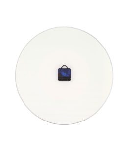 De NeXtime Vinyl Tap glasklok is bedrukt met een afbeelding van een zwarte LP met een rode cirkel in het midden en is hierdoor een echte eyecatcher. De grote spiegelende wijzer heeft de vorm van een pick-upnaald. Zo hoort u de muziek bijna echt spelen. De klok zal direct opvallen en is een uitstekend cadeau voor een muziekliefhebber. Deze wandklok past perfect in elk interieur. Afm. 43cm