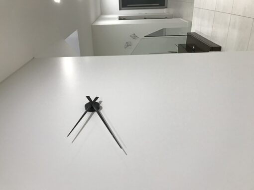 Wandklok NeXtime dia. 85 cm, aluminium, zwart, Hands