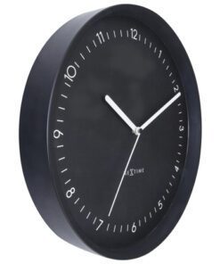 De NeXtime Berlin stille wandklok (30cm) is een modern en strak ontwerp van Jette Scheib. Het beschikt over subtiele details in een mat aluminium behuizing met een wijzerplaat in bijpassende kleur. Verkrijgbaar in een reeks trendy kleuren. Deze klok werkt op 1 x AA-batterij (niet inbegrepen).